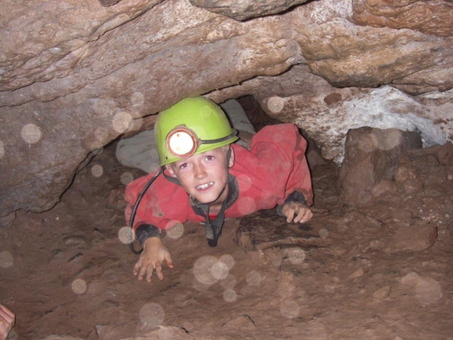  Espeleología en Willowbank 